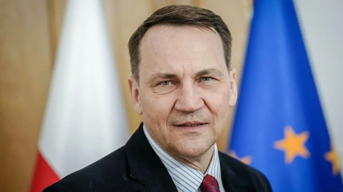 Глава МЗС Польщі іронічно "вколов" Маска: політика не така проста, як здавалося