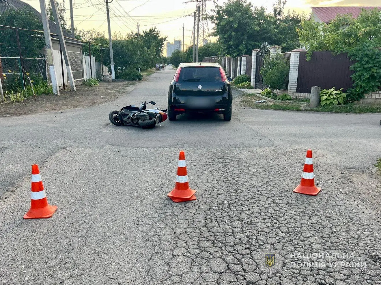 Легковик та мопед зіткнулися на Одещині: травмувався водій двоколісника