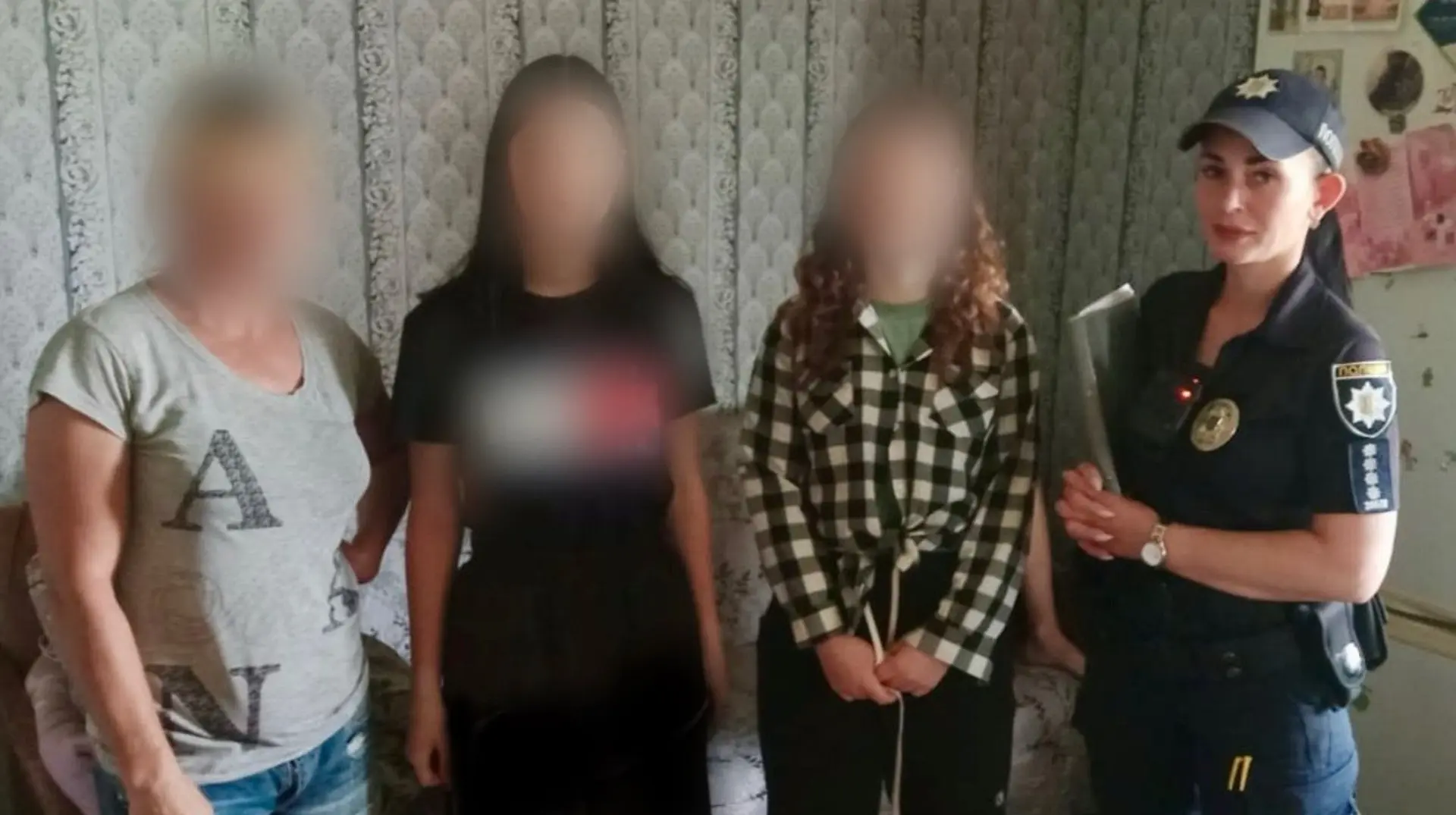 Знущання з кота на Київщині: до відповідальності притягли батьків підлітків