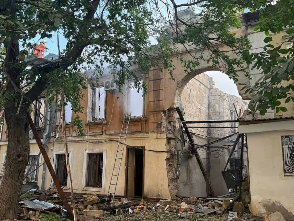 Ранок у вогні: Одеса постраждала від масованої атаки дронів