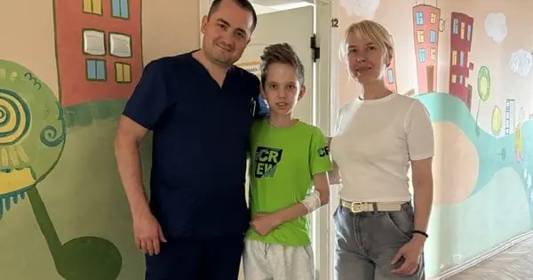Нейрохірурги успішно видалили 14-річному львів’янину велику пухлину спинного мозку