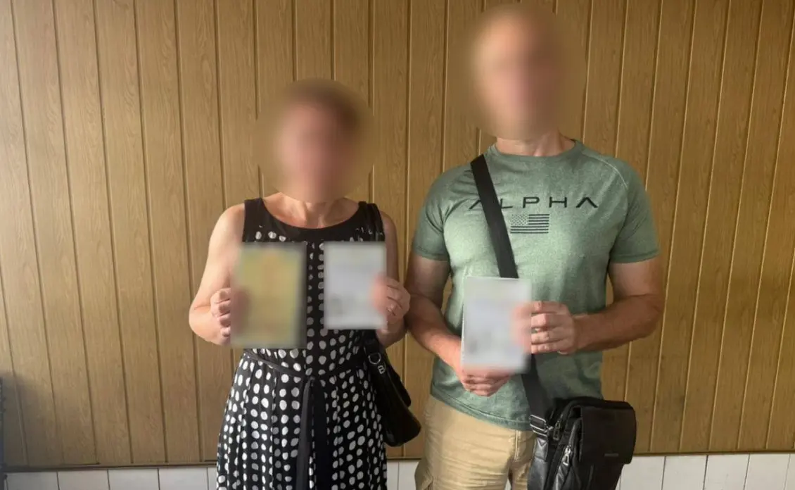 На Вінниччині жінка вивезла за кордон 25-річного сина й повернулася за чоловіком