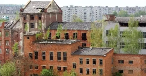 На Прикарпатті ув’язнили посадовця, який здав на брухт майно стратегічного підприємства