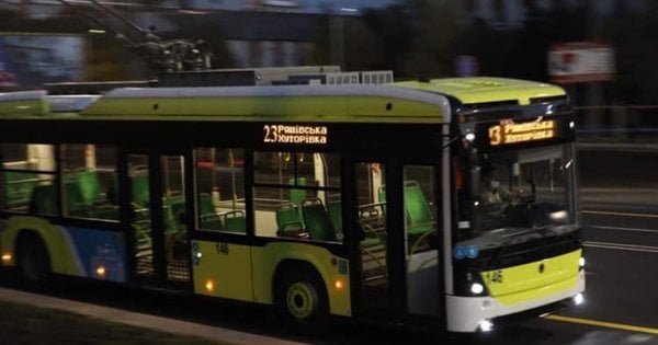 У Львові через обрив контактної мережі деякі тролейбуси курсують за скороченим маршрутом