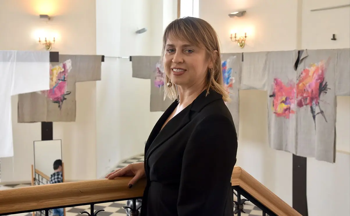 Україно-литовський діалог про близьке та вічне: у лаврській дзвіниці презентують виставку Corpori Propior