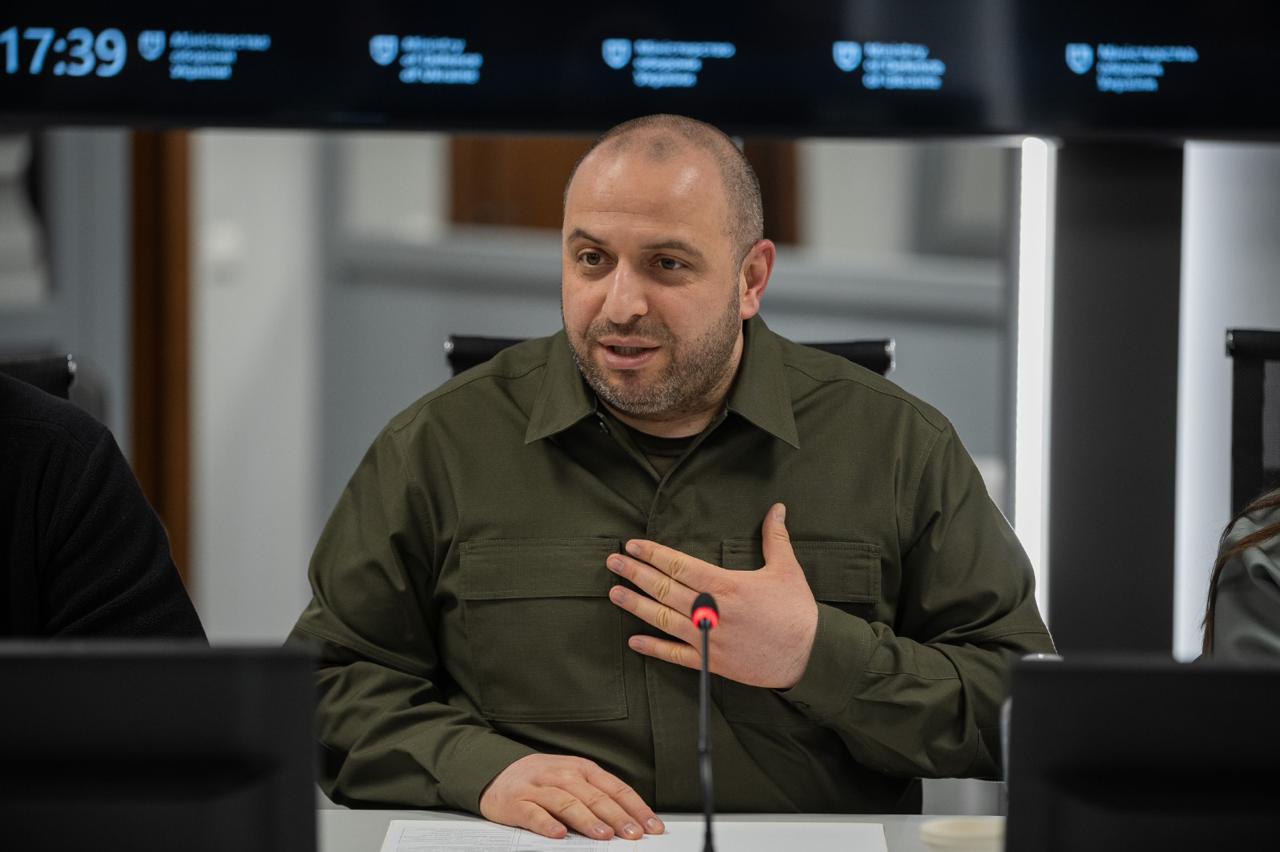 Украина в переговорах планирует перейти к теме встречи лидеров Украины и России  – Умеров