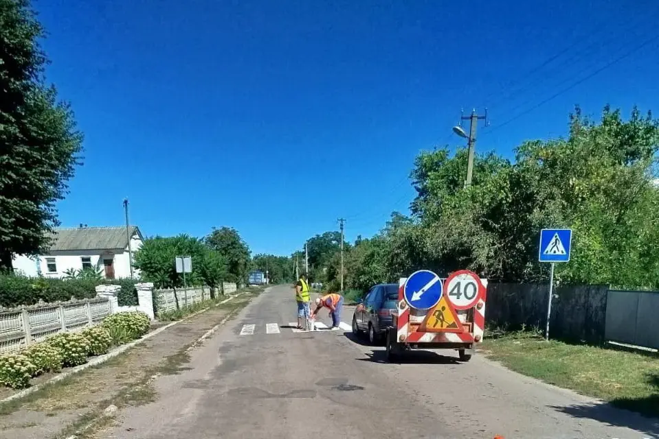 На Вінниччині ремонтують дорогу в Маяках