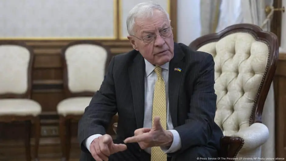 Кіт Келлог про атаку російських дронів на Польщу: Путін посуває лінії