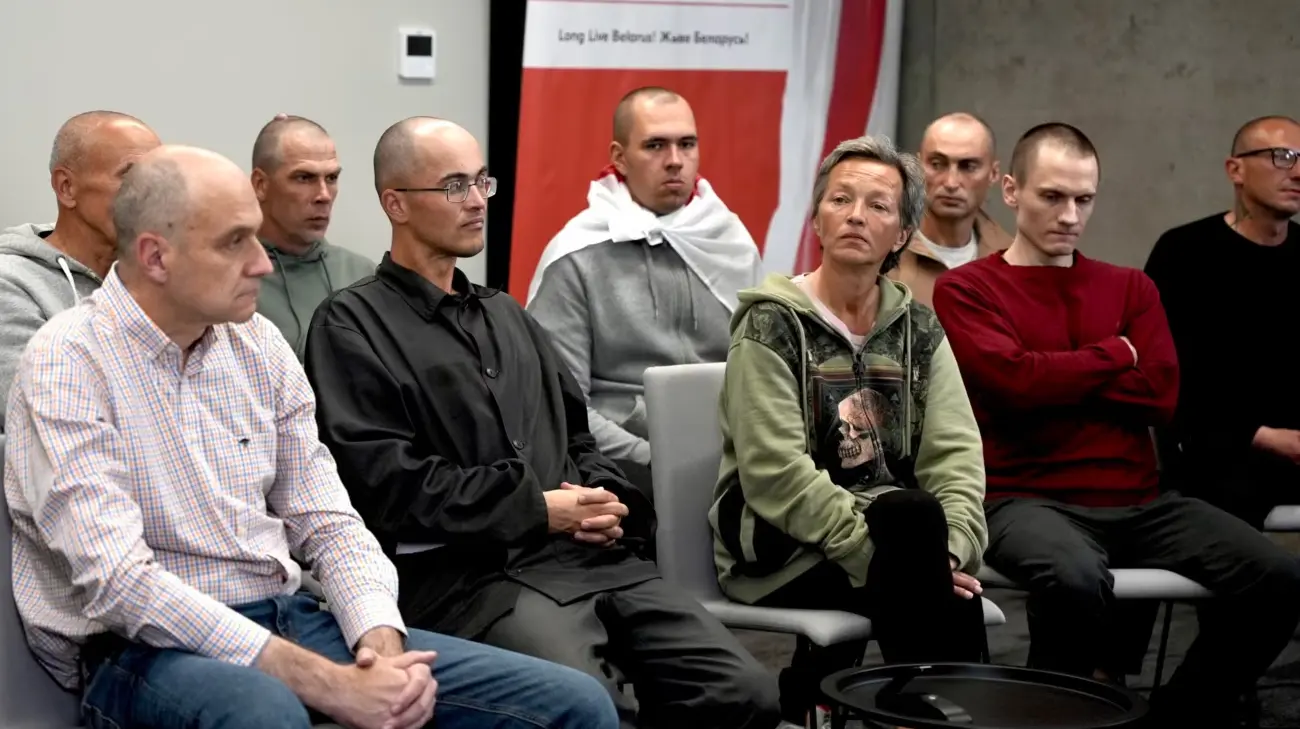 "Дорослі чоловіки вили і звали маму": експолітв’язні розповіли про тортури в Білорусі