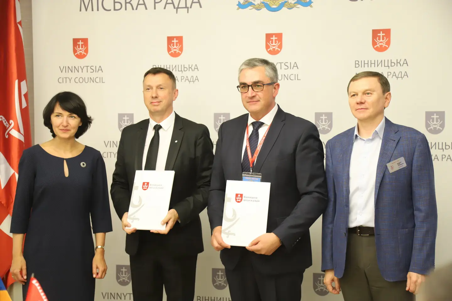 Будівництво мосту, що з’єднає Тяжилів та Замостя: у Вінниці підписали меморандум з польським консорціумом