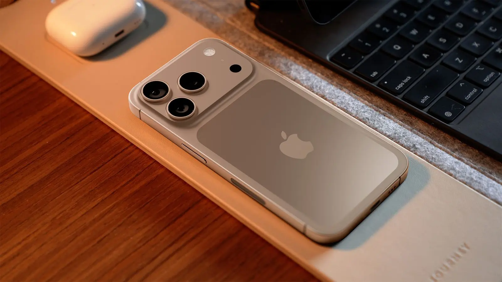 iPhone 17 Pro отримає 8-кратний зум, новий додаток для зйомки та додаткову кнопку керування камерою