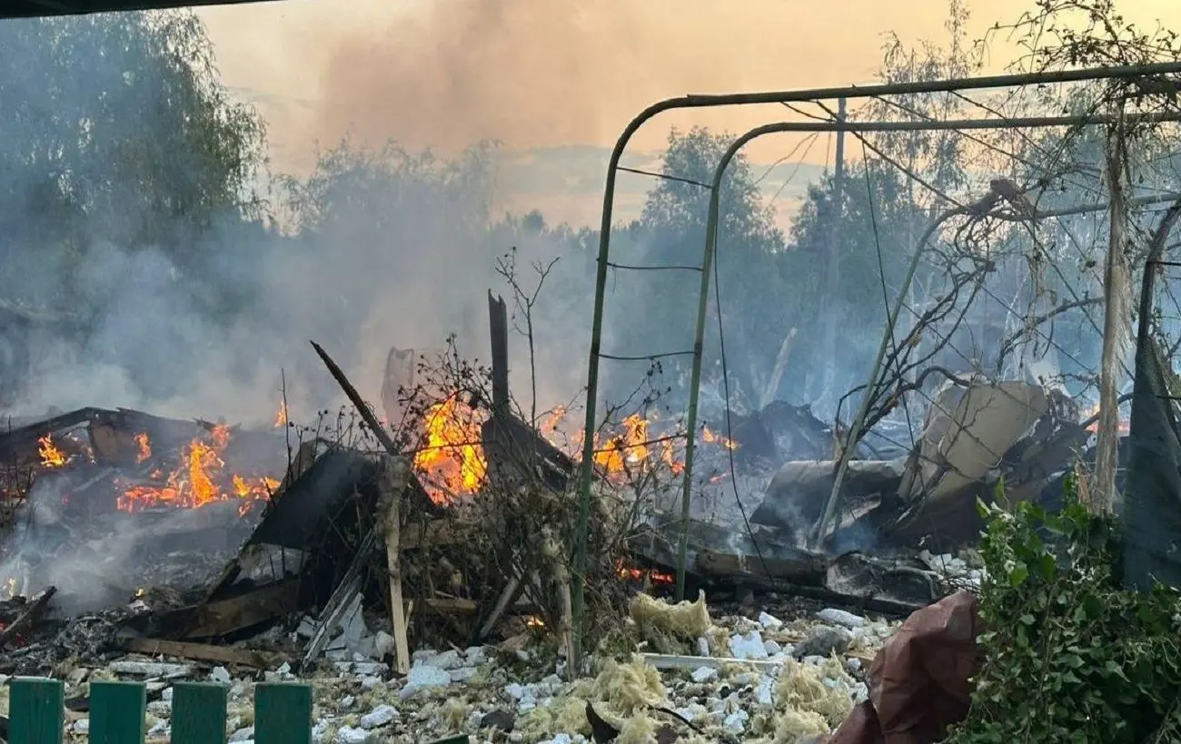 Пожежі, зруйновані дачі: з'явилися фото наслідків атаки РФ по Одеській області
