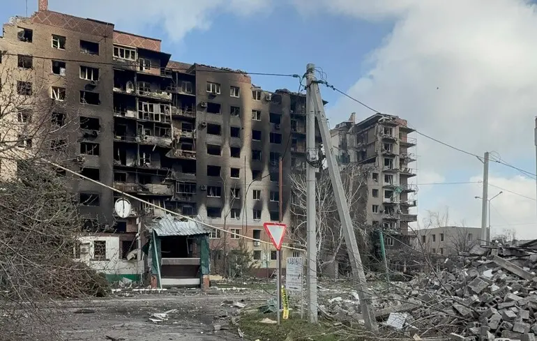 Причиною проблем на покровському напрямку військові називають брехню командирів у доповідях — волонтер