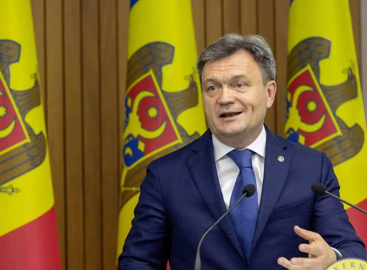 Партія влади Молдови лідирує за три місяці до виборів