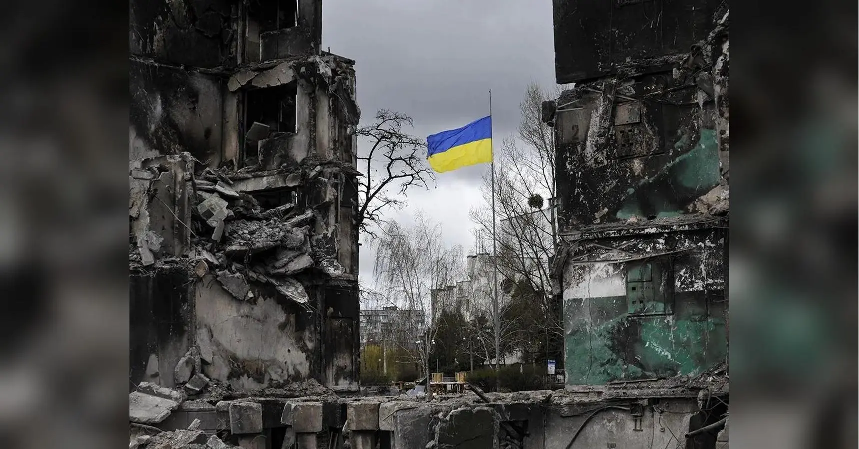 «Несіть, люди, цей хрест. Бо з війни вихід або здатися ворогу, або йти далі до Перемоги. Давайте вже якось йти», — волонтерка Діана Макарова