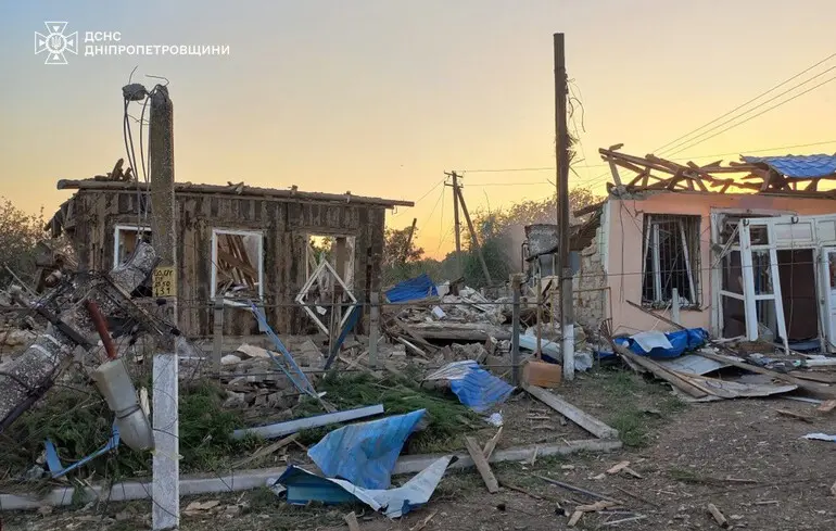 Росіяни вдарили по Дніпропетровщині та Сумщині, є значні руйнування