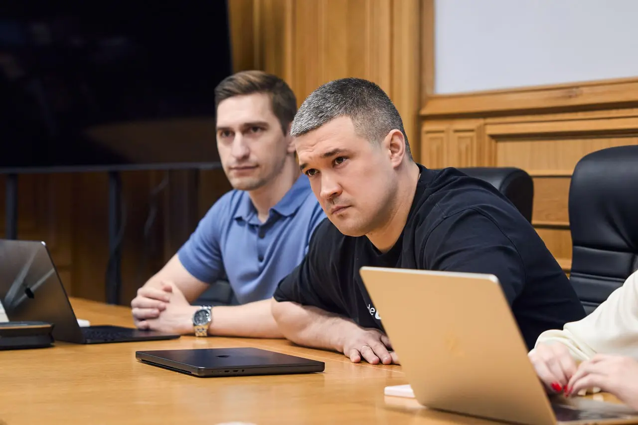 Уряд підштовхує операторів до прискорення розбудови мереж