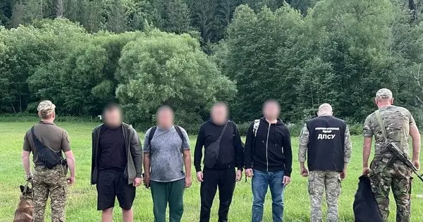 На Буковині прикордонники з собаками затримали ухилянтів з трьох областей України