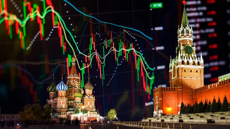 Нафтогазові доходи Росії в липні обвалилися майже на третину