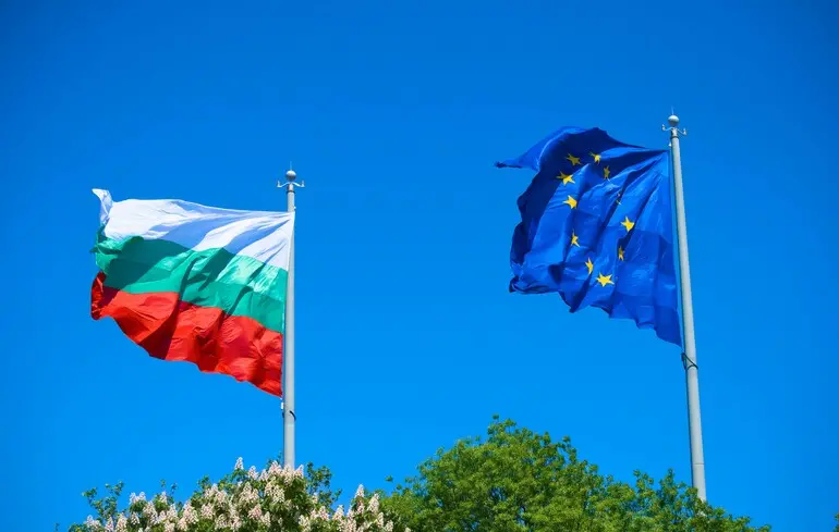 Обшуки в торговців зброєю в Болгарії за запитом України