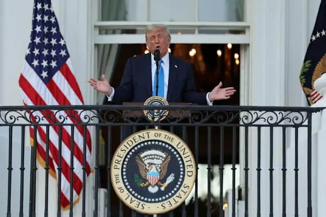 ЗМІ: у Трампа попросили балканські країни прийняти депортованих зі США мігрантів