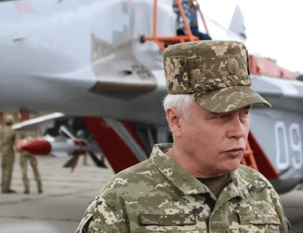 У Повітряних силах новий командувач: що відомо про генерала Кривоножка