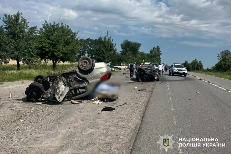 Біля Вендичан на Вінниччині в аварії загинули водійка та її пасажирка