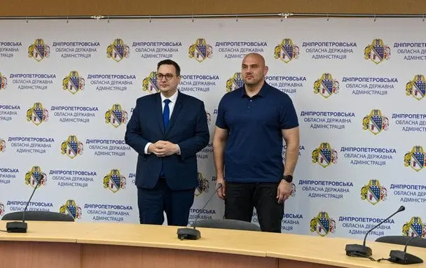 Глава МЗС Чехії тричі ховався в бомбосховищі під час візиту до Дніпра