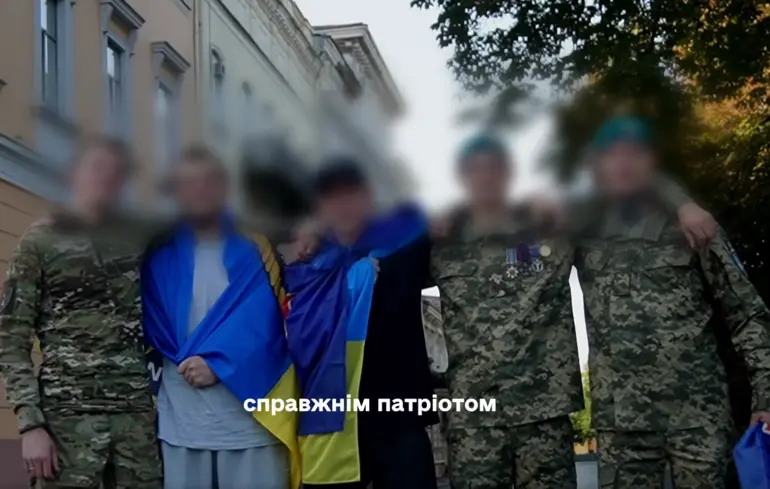Загін ВМС вивів з окупації чотирьох військових, які переховувались три роки