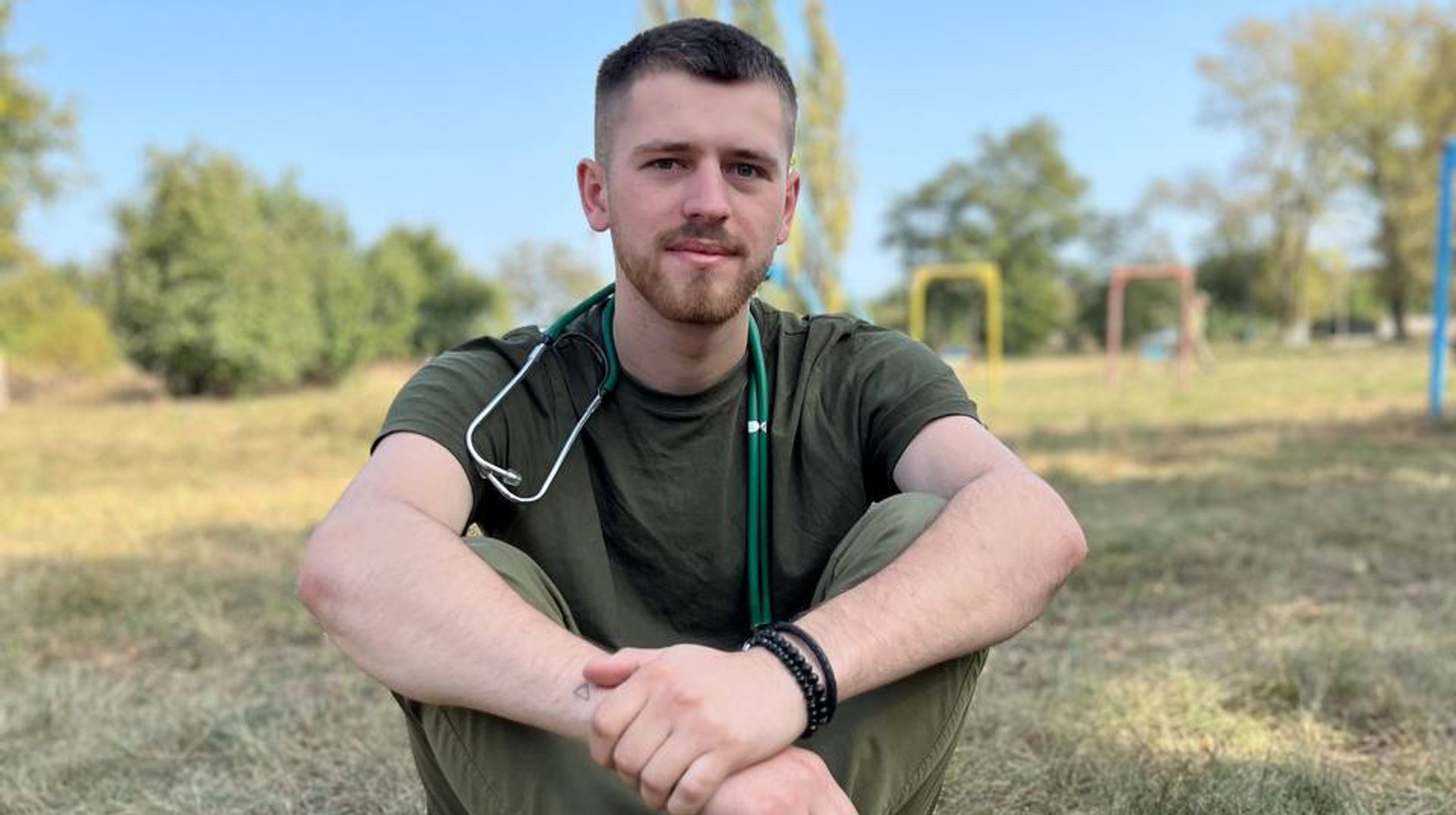 "Їду в таксі після поранення, а там грає російський шансон". 23-річний ветеринар і "госпітальєр" про пригоди на війні і проблеми в тилу