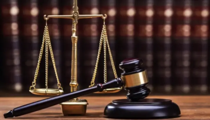На Закарпатті жінка продала правоохоронцям еротичне відео й отримала обвинувачення