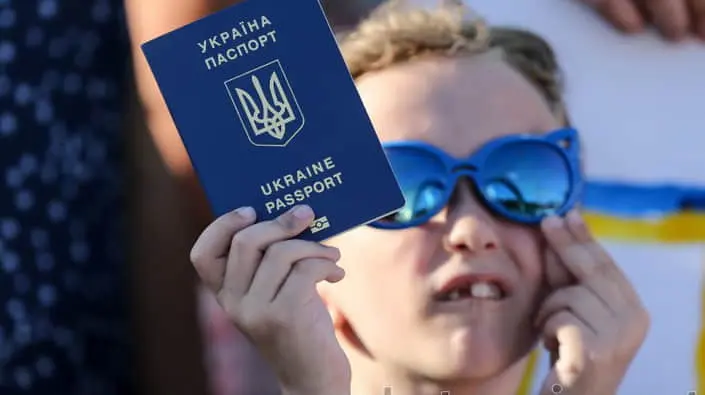 Паспорти в законі. Чому "множинне громадянство" не порушує Конституцію та що має змінитися