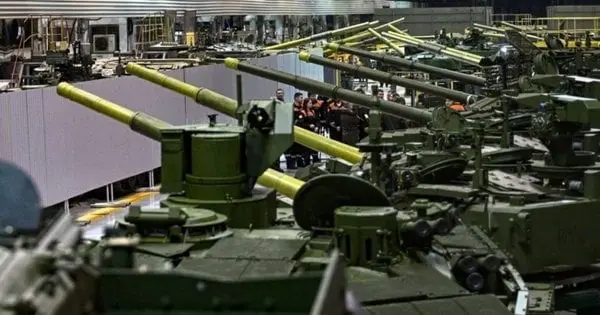 Росія виробляє зброю в рази швидше за всі країни НАТО, –  Рютте