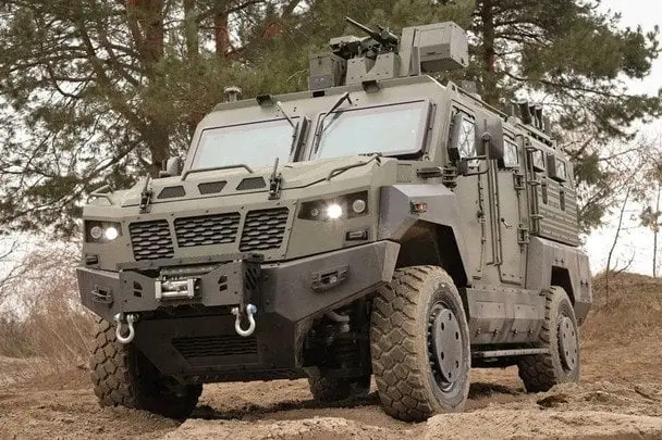 Зброярі завершили випробування нової української бронемашини: що про неї відомо (фото)