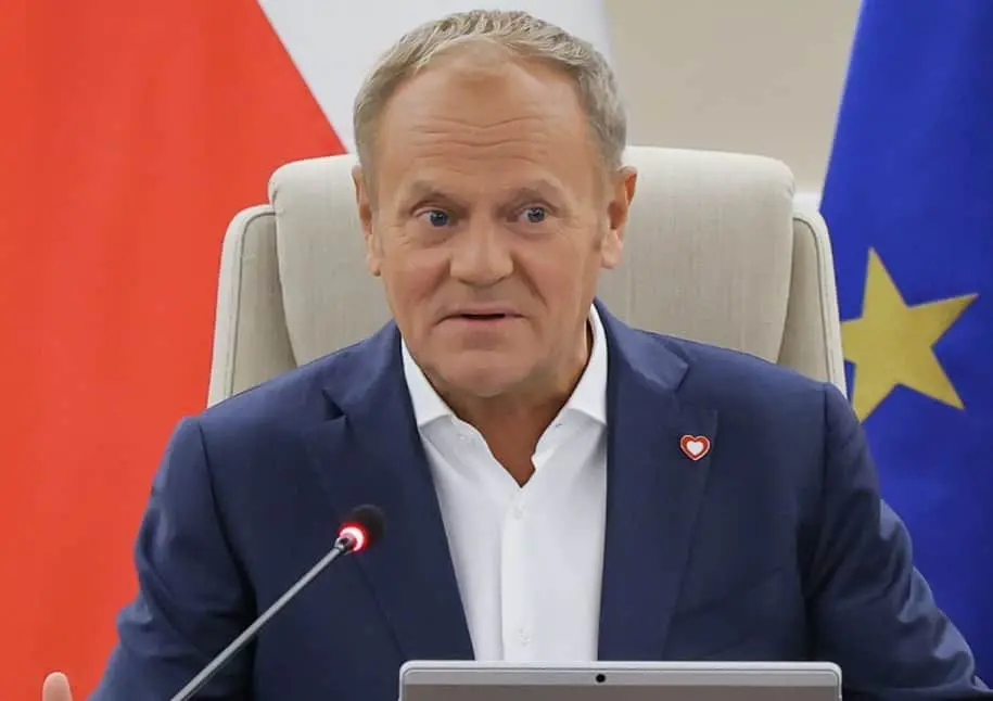 Поляки розділились у питанні можливої відставки Туска