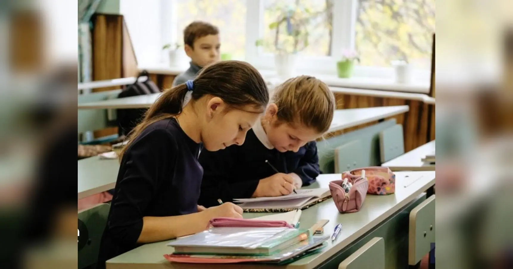 В закладах освіти може зрости кількість платних послуг: за що школи зможуть вимагати додаткових грошей