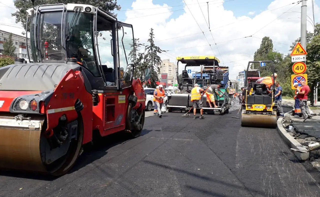 На столичній Воскресенці два дні обмежуватимуть рух однією з вулиць