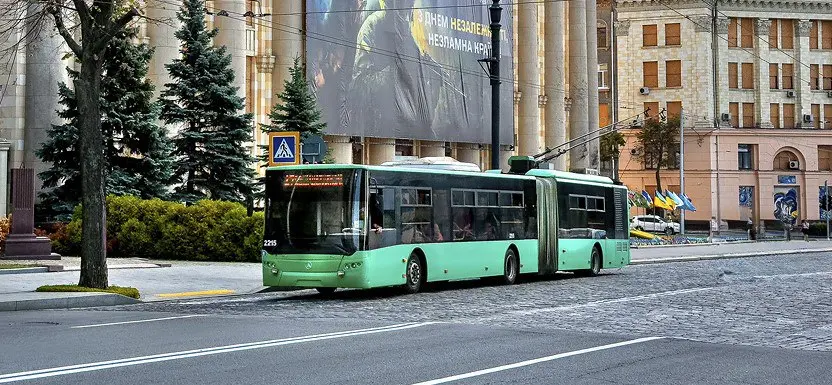 До Дня Харкова і Дня Незалежності в центрі пустять додатковий тролейбус