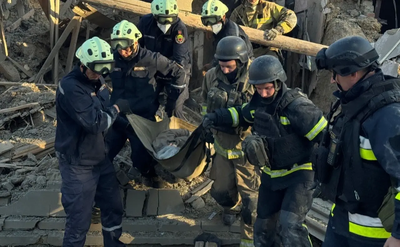 У Запоріжжі внаслідок масованого авіаудару загинули троє людей, ще двоє отримали поранення