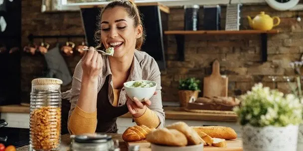 Що не їсти, щоб схуднути: 9 неочевидних продуктів, які заважають скинути вагу