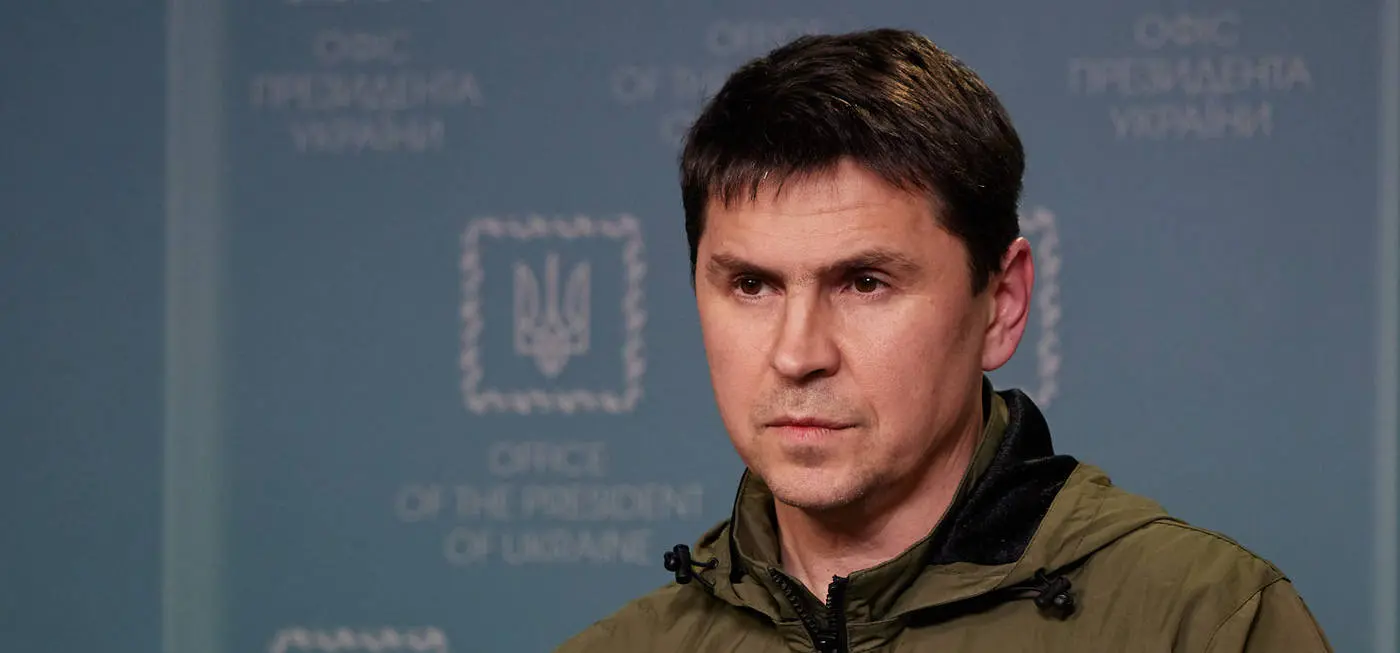 "Шоу для Трампа". Подоляк прокомментировал заявления Путина о встрече с Зеленским