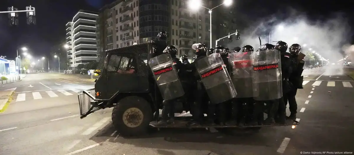 У Сербії тривають сутички між прихильниками та противниками Вучича