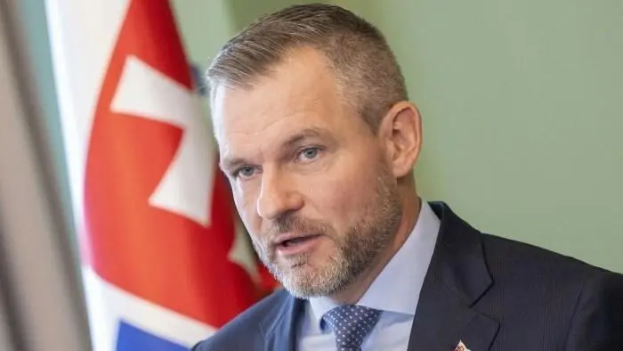 Президент Словаччини відхилив прохання словака приєднатись до російської армії