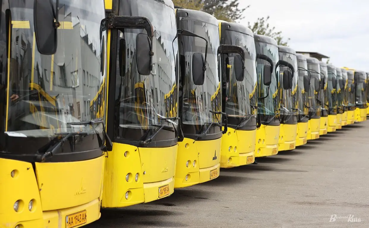 У Києві через ярмарок змінять маршрути автобуси № 46 та № 112 (схема)