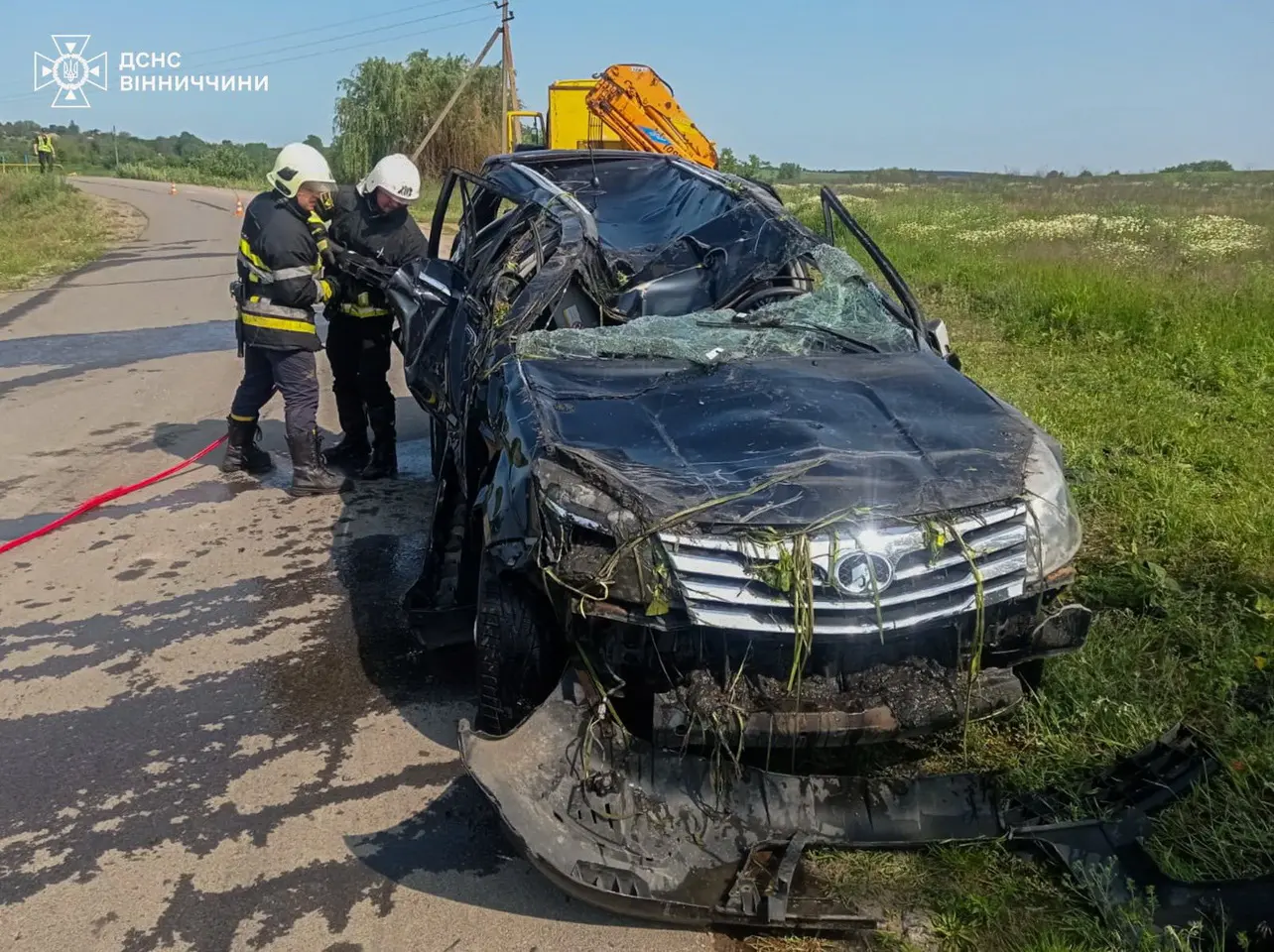Авто злетіло з мосту в річку на Вінниччині: загинули чоловік і жінка