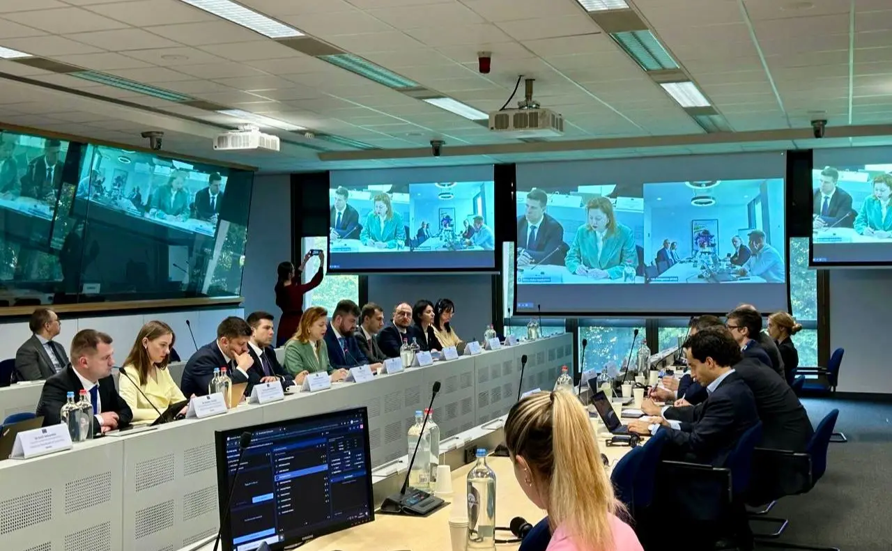 Україна пройшла скринінг ЄС у сфері транспорту