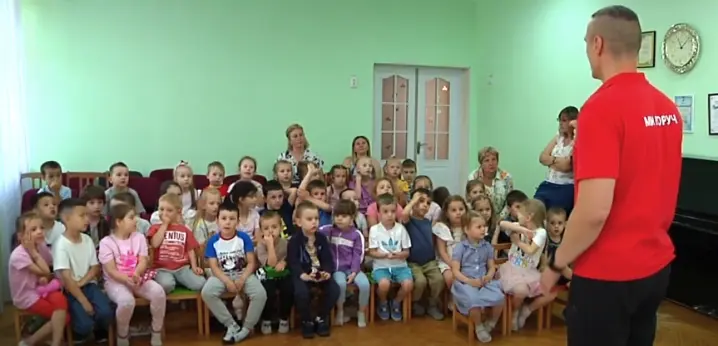 Як врятувати життя? Фахівці Червоного Хреста провели інструктаж
