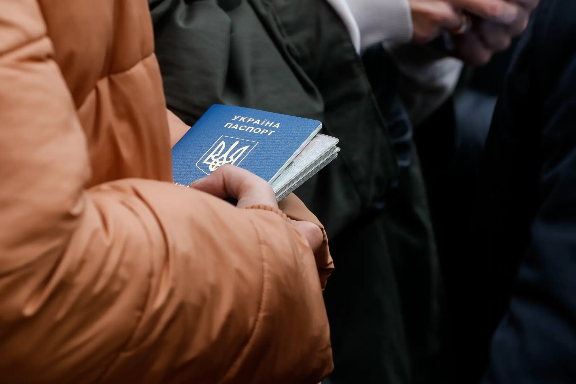 ВР зареєструвала законопроєкт про виїзд чоловіків 18-22 років за