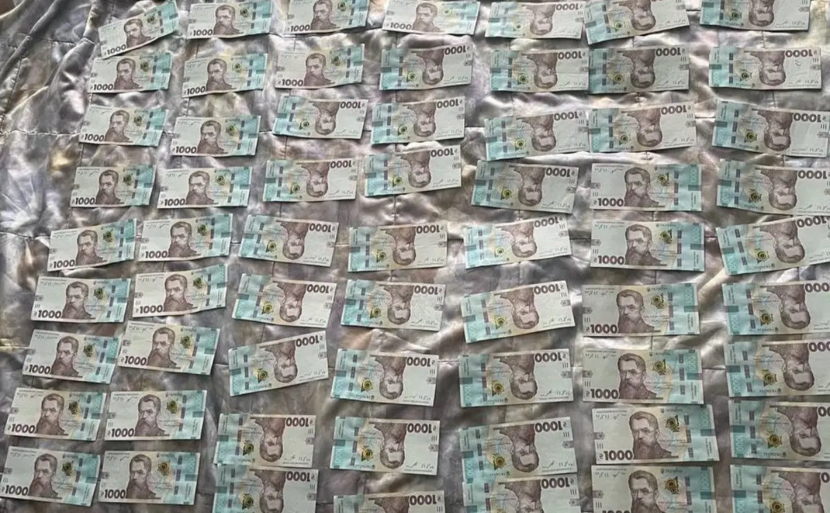 Викрали з автомобіля обміну валют 15 мільйонів гривень: у столиці затримали трьох спільників