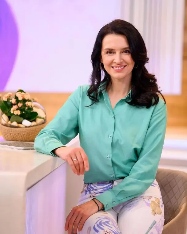 Валентина Хамайко показала 15-річну доньку-випускницю і заговорила про її навчання в університеті